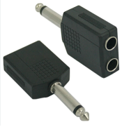 Adaptador 2 Jack De 1/4" A 1 Plug De 1/4" Mono De Plástico