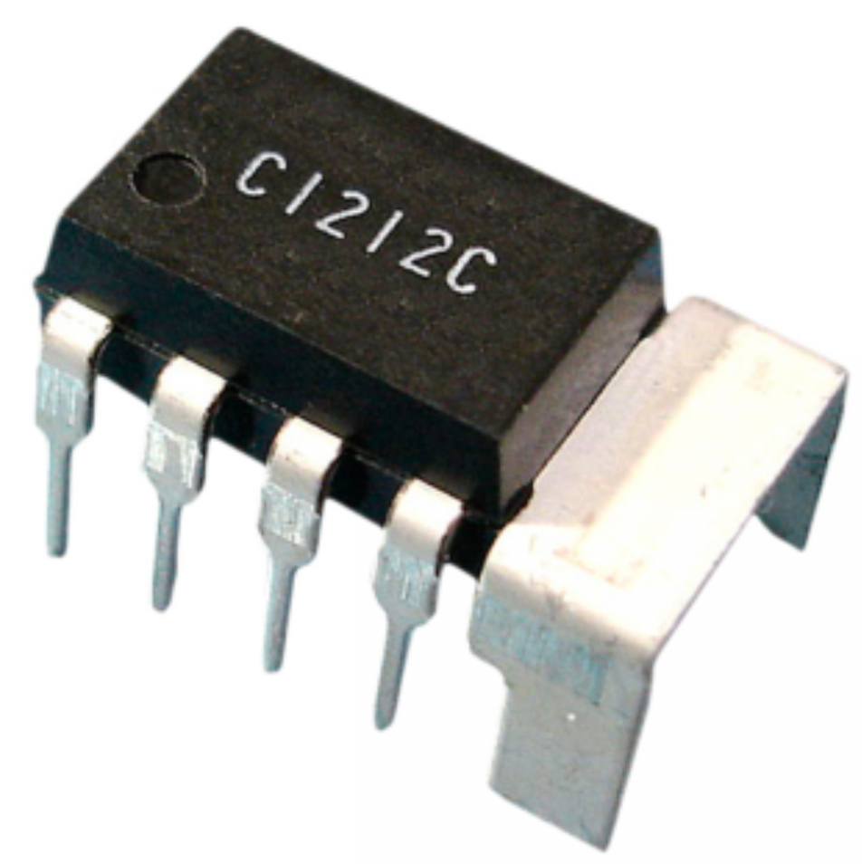 Integrado C1212C