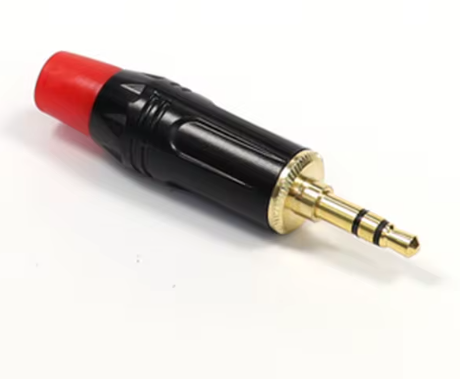 Plug 3.5mm Stereo Negro y Rojo Metálico