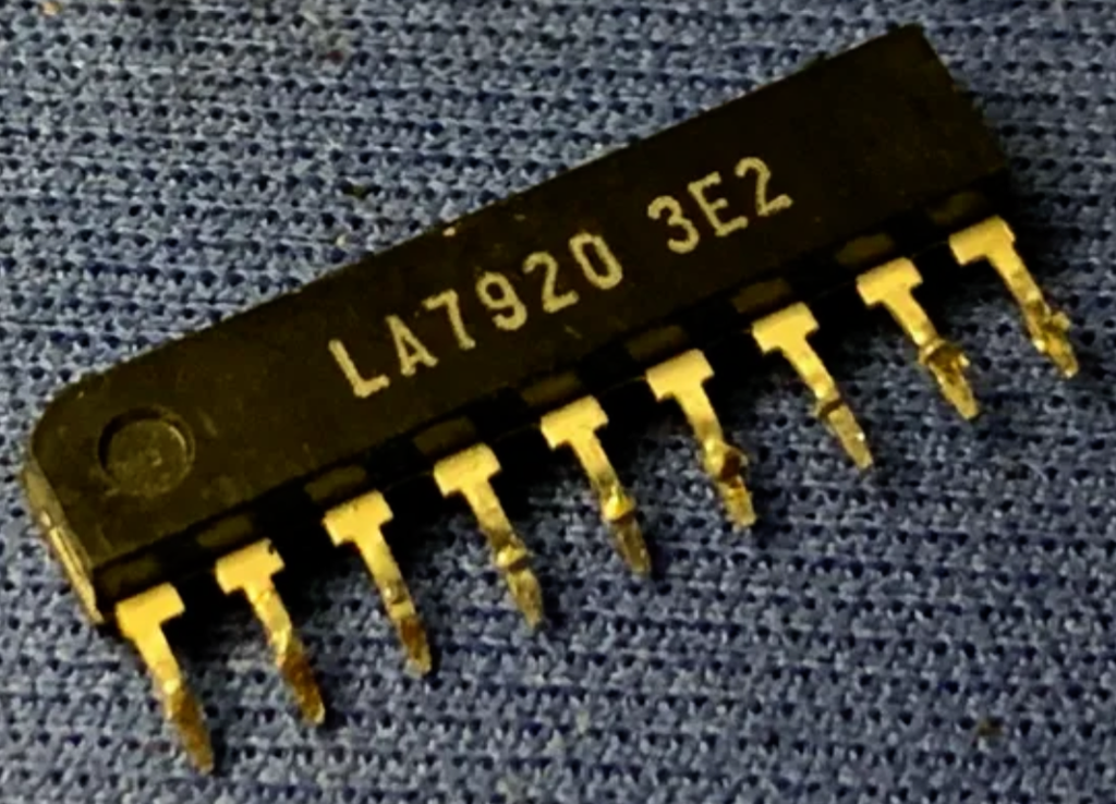 Integrado La7920